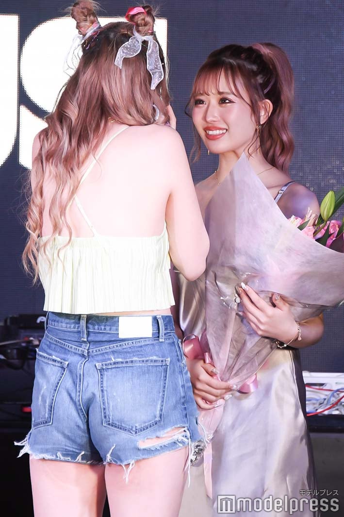 古川優奈、伊藤桃々（C）モデルプレス