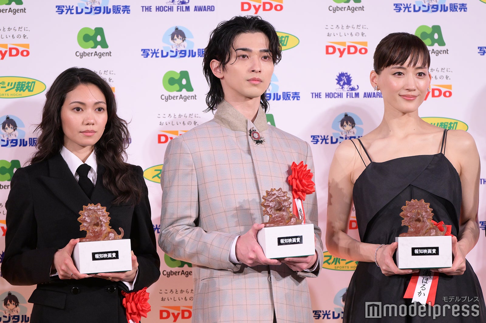 二階堂ふみ、横浜流星、綾瀬はるか（C）モデルプレス