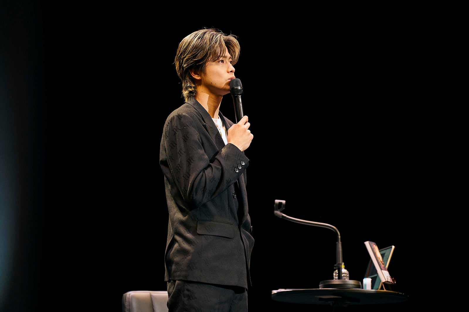 やまと／「聖域」講演会（C）飯岡拓也