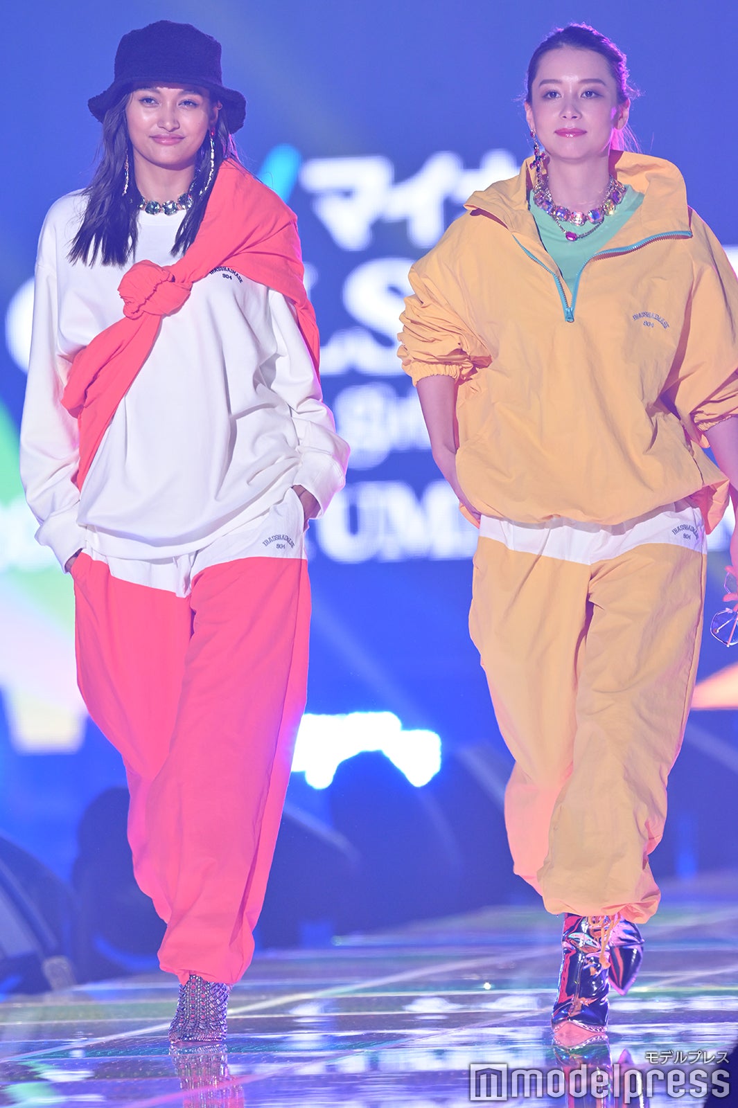 香川沙耶、Niki（C）モデルプレス