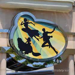 (C)モデルプレス