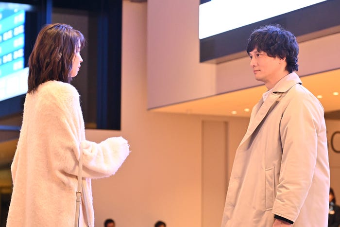 広瀬アリス、安藤政信「マイ・セカンド・アオハル」第9話より(C)TBS