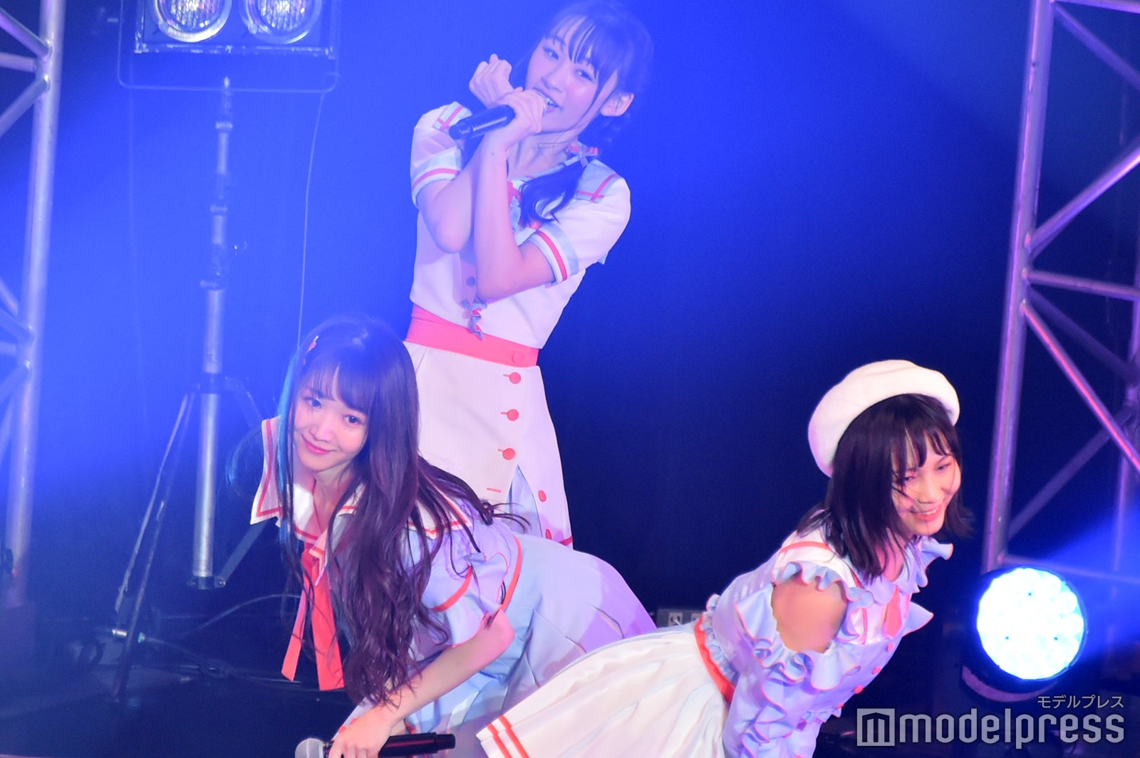 大谷映美里、音嶋莉沙、大場花菜／＝LOVE （C）モデルプレス