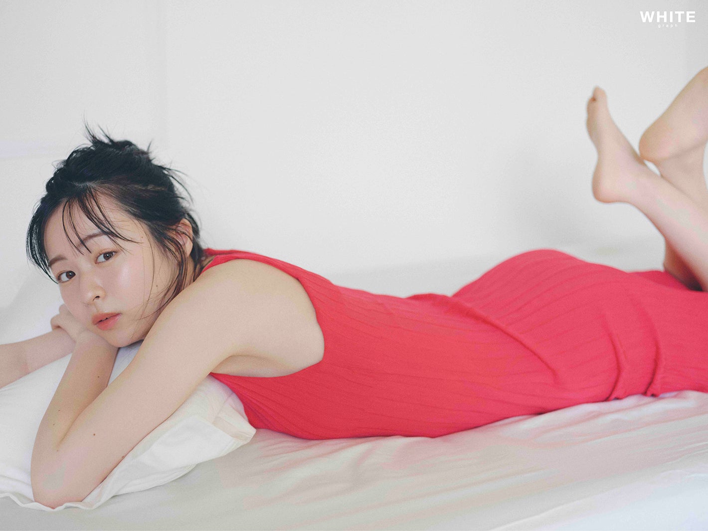 莉子／撮影：MASAYA TANAKA【TRON】／『WHITE graph 007』講談社