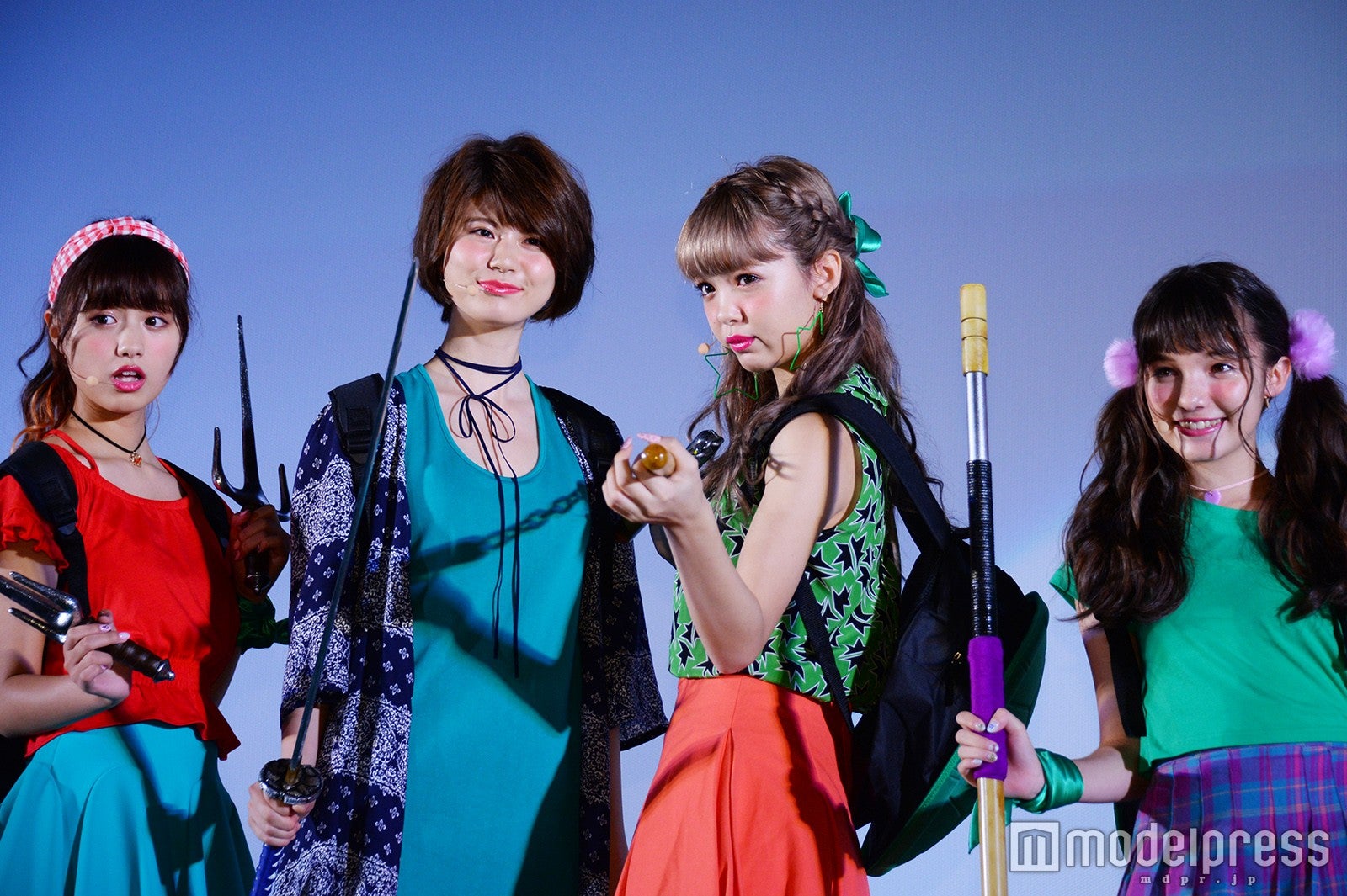 藤田ニコル、美脚美女率いて華麗にランウェイ　宮川大輔＆藤森慎吾にはダメ出し？