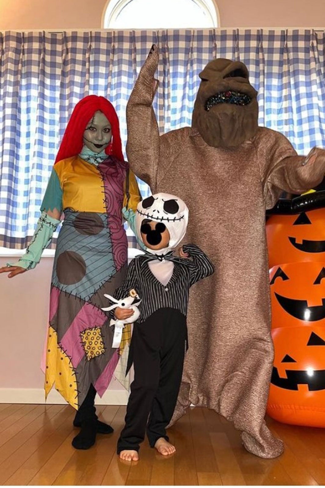 ぺこ＆りゅうちぇる、息子・リンクくんと“ナイトメア”仮装披露「想像以上のクオリティー」の声