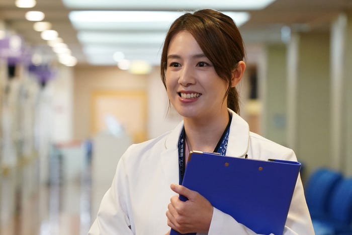 宮内ひとみ(C)ytv(C)逆津ツカサ・有柚まさき/双葉社