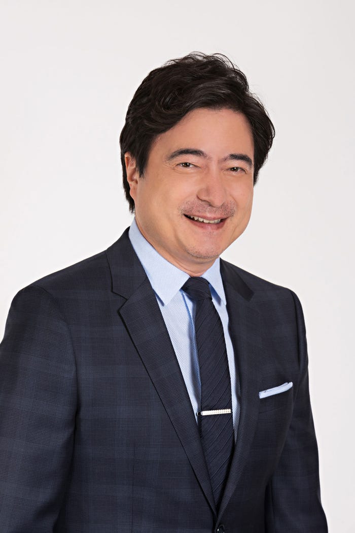 ジョン・カビラ(C)NHK