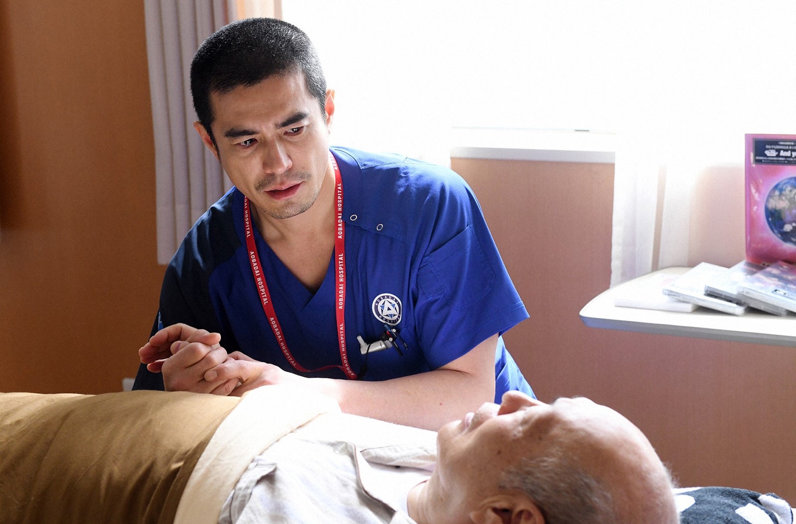 伊藤英明／「病室で念仏を唱えないでください」最終話より（C）TBS