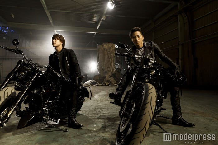 TAKAHIRO、登坂広臣(C)「HiGH&LOW」製作委員会