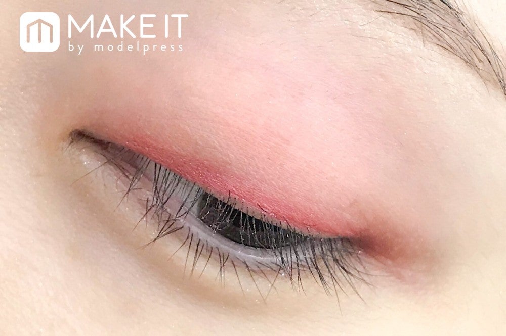 JILL STUART Beauty／アイコニックルック アイシャドウ／M401 with big love 使用 (C)メイクイット