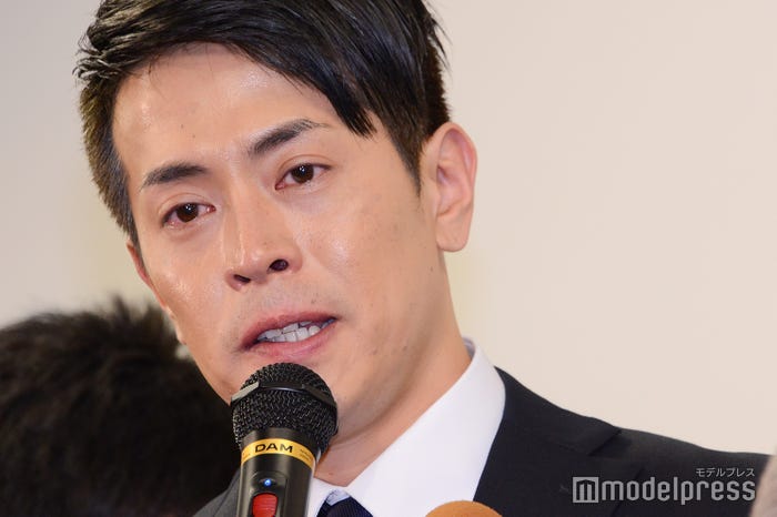 涙で謝罪した友井雄亮 (C)モデルプレス