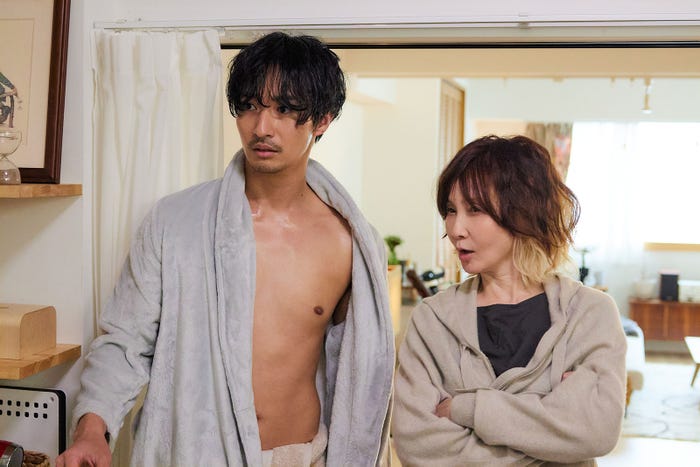 古屋呂敏、YOU「東京タワー」より(C)テレビ朝日