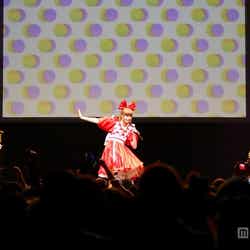 (中央)きゃりーぱみゅぱみゅ