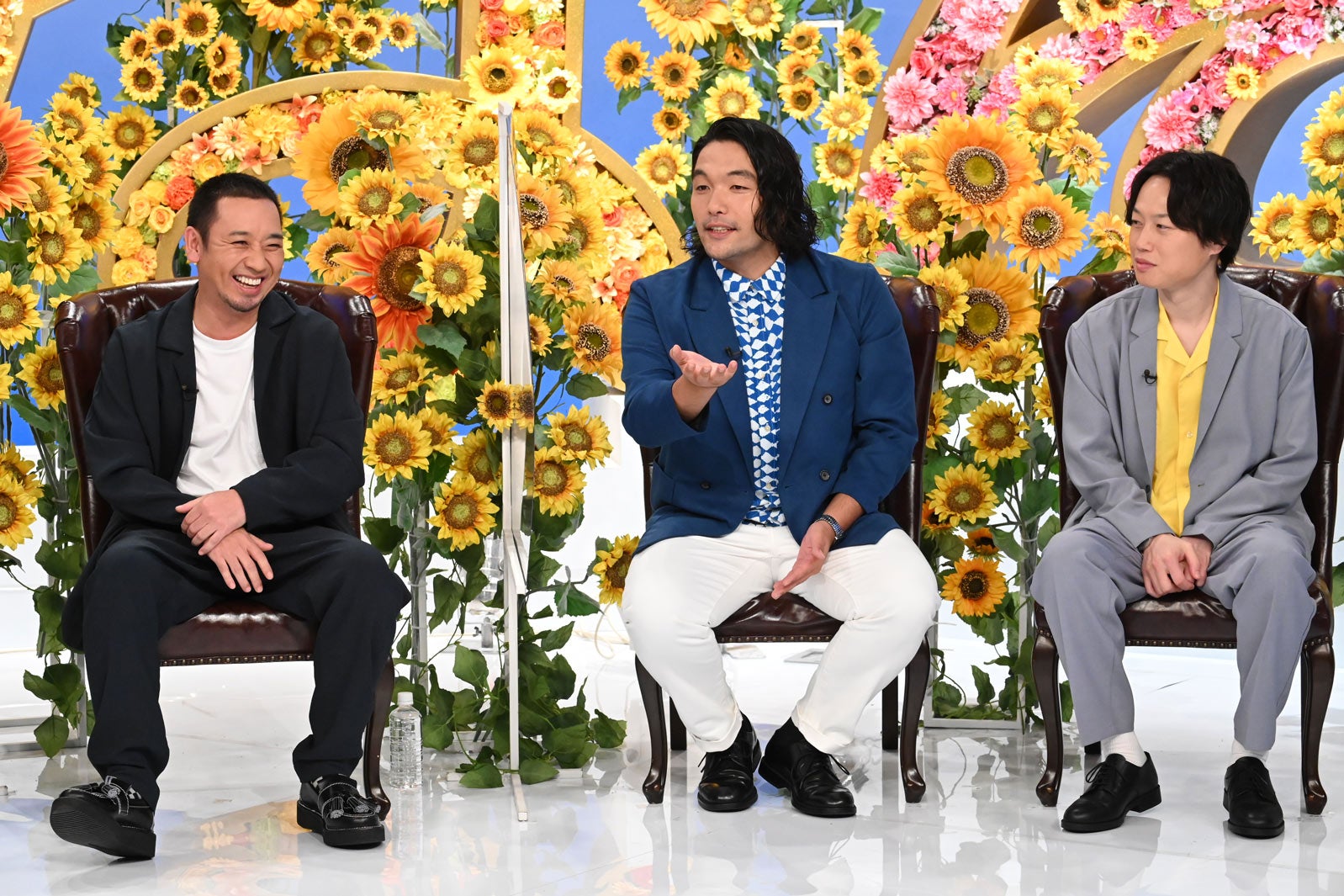 （左から）大悟、見取り図（盛山晋太郎、リリー）