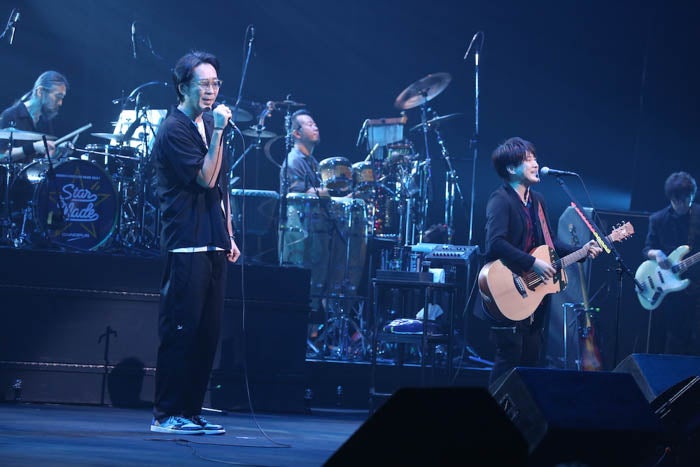 ライブレポート】コブクロ、2年ぶりの有観客ツアーが地元大阪で完結! 「またいつか大きな声で、みんなで歌おう!」 - モデルプレス