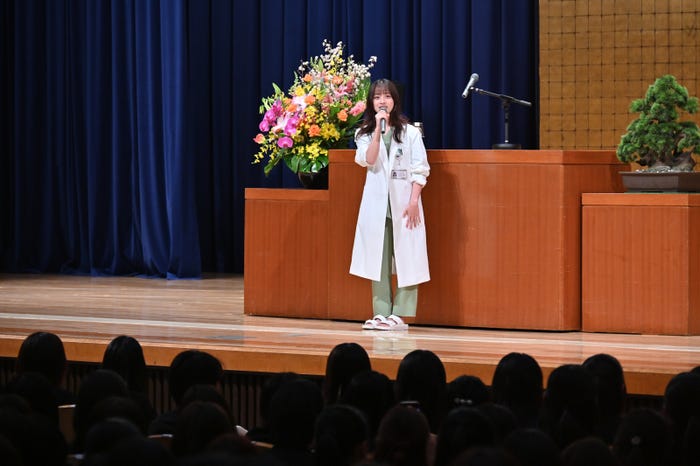 橋本環奈(C)テレビ朝日