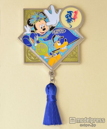 エンパイアディナーのオリジナルピン（ミッキーマウス、プルート）※オリジナルピンは無くなり次第終了（C）Disney