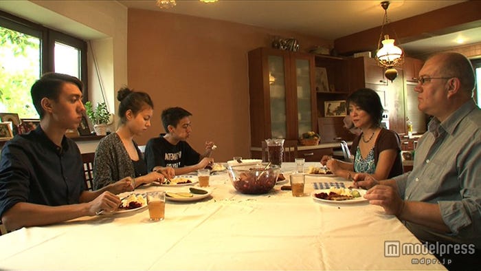 ポーランドの日本人妻・カヨさん一家/画像提供:毎日放送