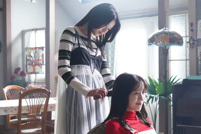 出口夏希、永野芽郁「君が心をくれたから」最終話より(C)フジテレビ