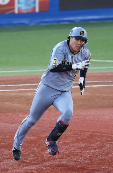 阪神・大山が3戦ぶりスタメン復帰で即タイムリー 昨年10月2日以来の4番で出場