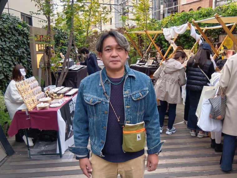 自由が丘「クラフトベースマーケット」 手作りアクセサリーに成長のレール