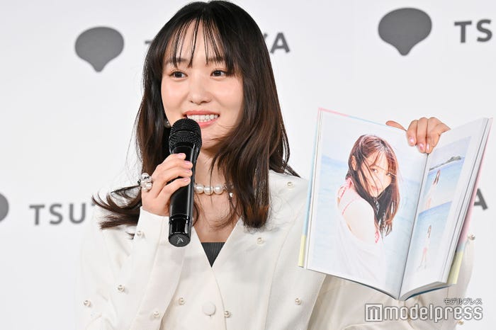 菅井友香(C)モデルプレス