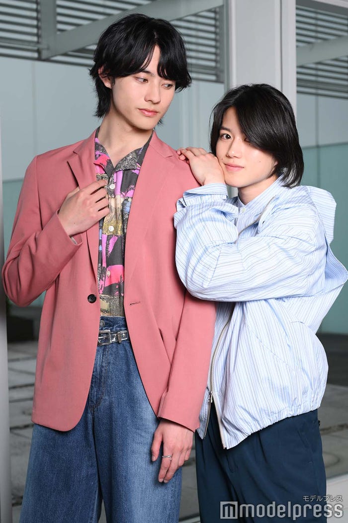 前田拳太郎、奥智哉(C)モデルプレス