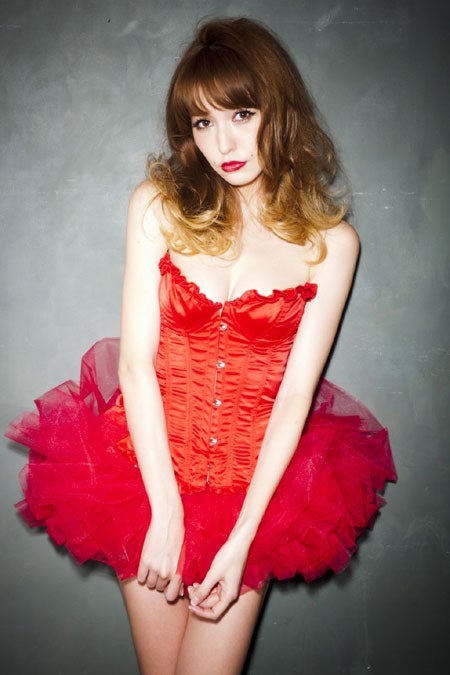 藤井リナのセクシーショットを独占入手　初のカレンダー発表