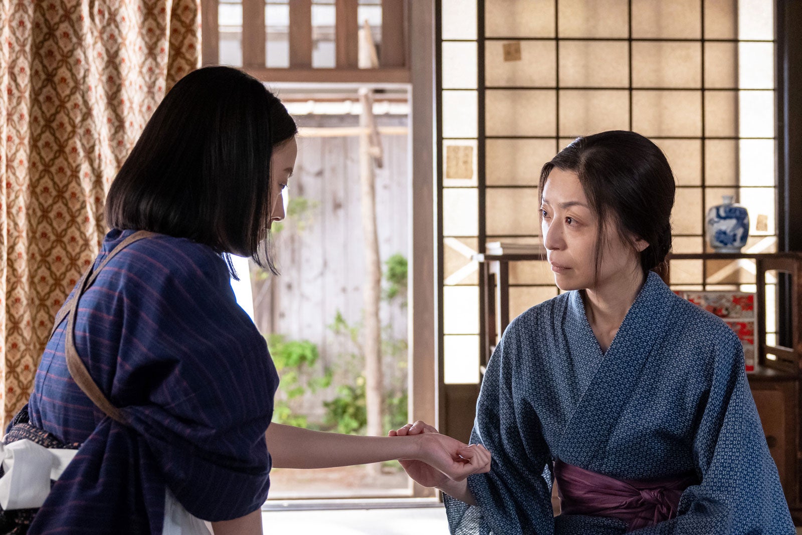上坂樹里、内田慈「風、薫る」第82話（C）NHK