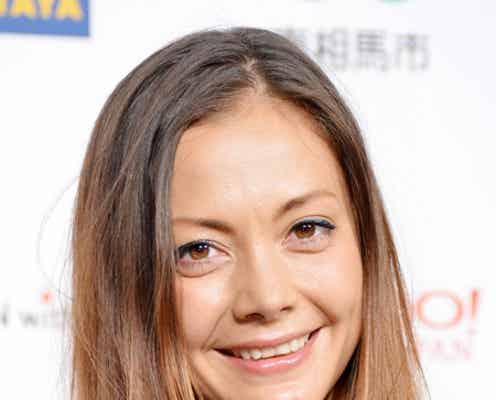 土屋アンナ、子育て論を展開