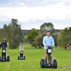 雄大な景色の中で楽しむセグウェイツアーもアクティビティとしておすすめ(C)モデルプレス