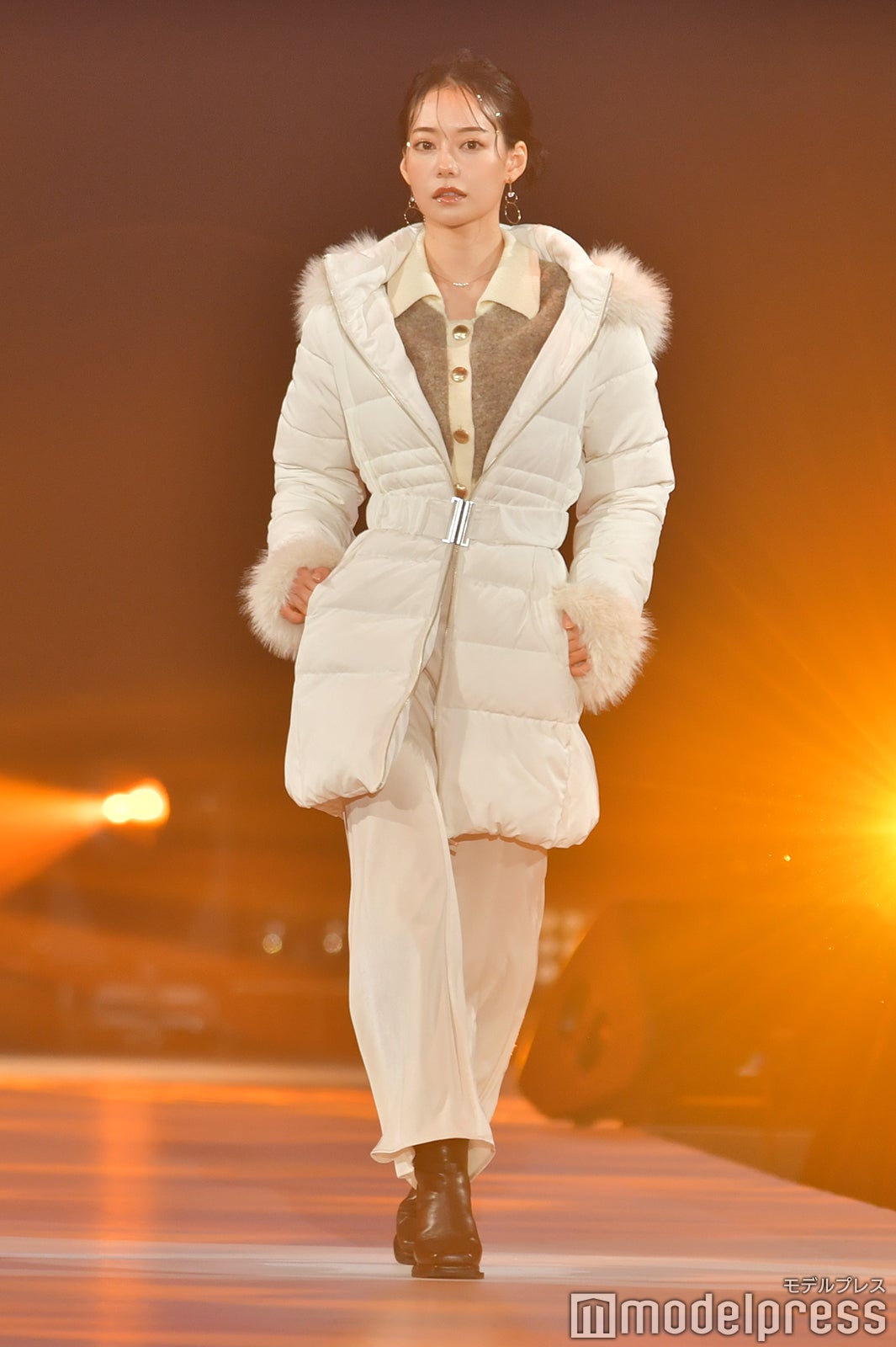 （C）モデルプレス