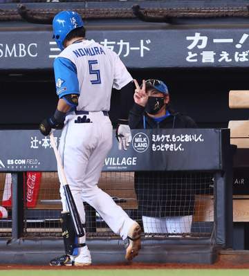日本ハム・新庄監督「“昨日代打送りやがって打法”by幸太郎＆ジェイ」など命名 清宮幸が先制二塁打、水谷、野村、加藤貴らに「これですよ。これはうれしかった」と目を細める