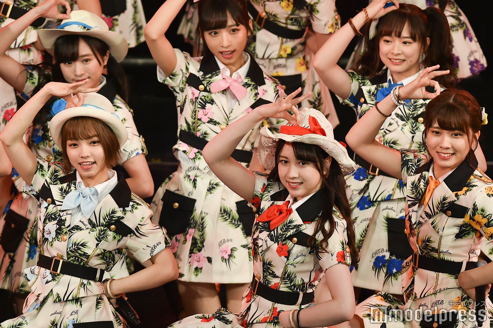 チーム8 （C）モデルプレス