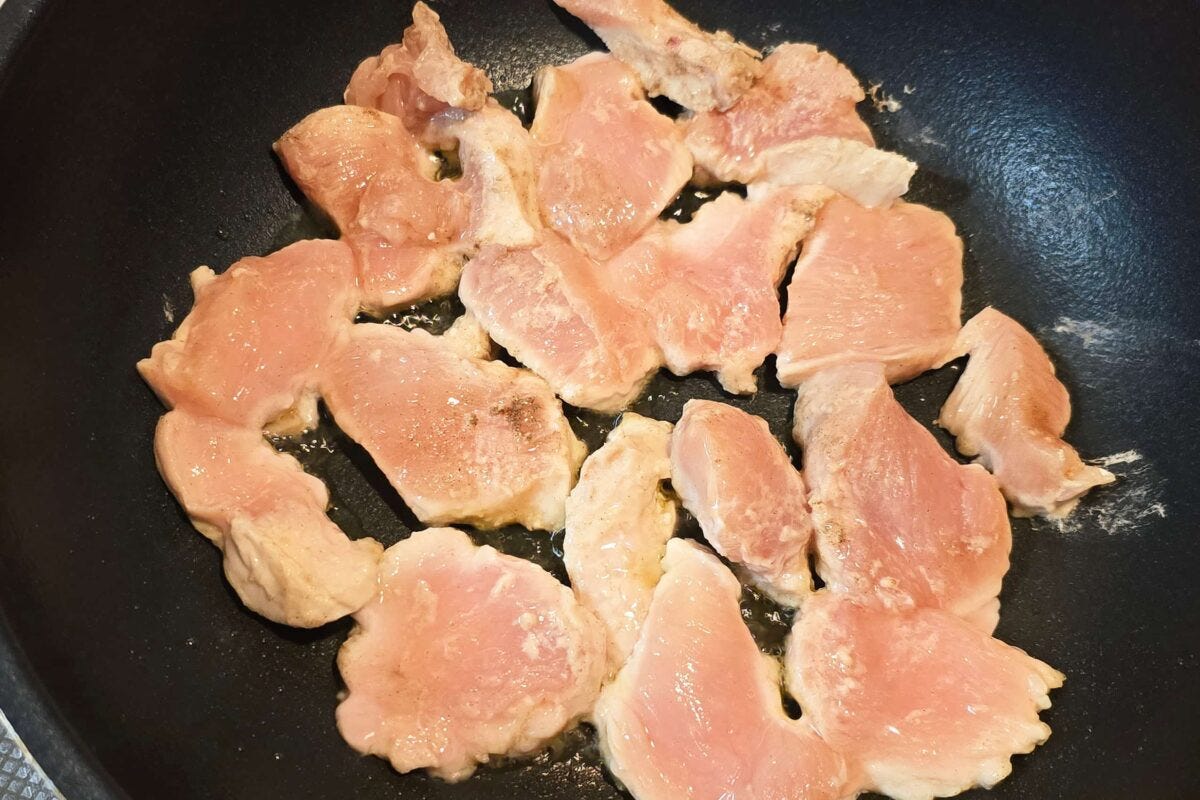 鶏むね肉のミルク煮・焼く