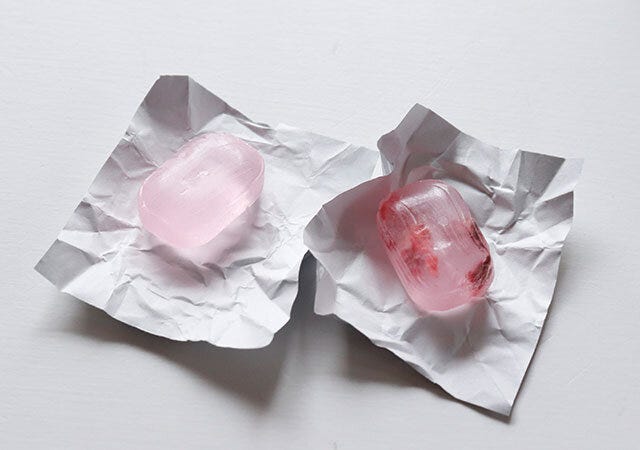 カンロ コスメなのどあめ カンロ バズリ コスメ風のどあめ