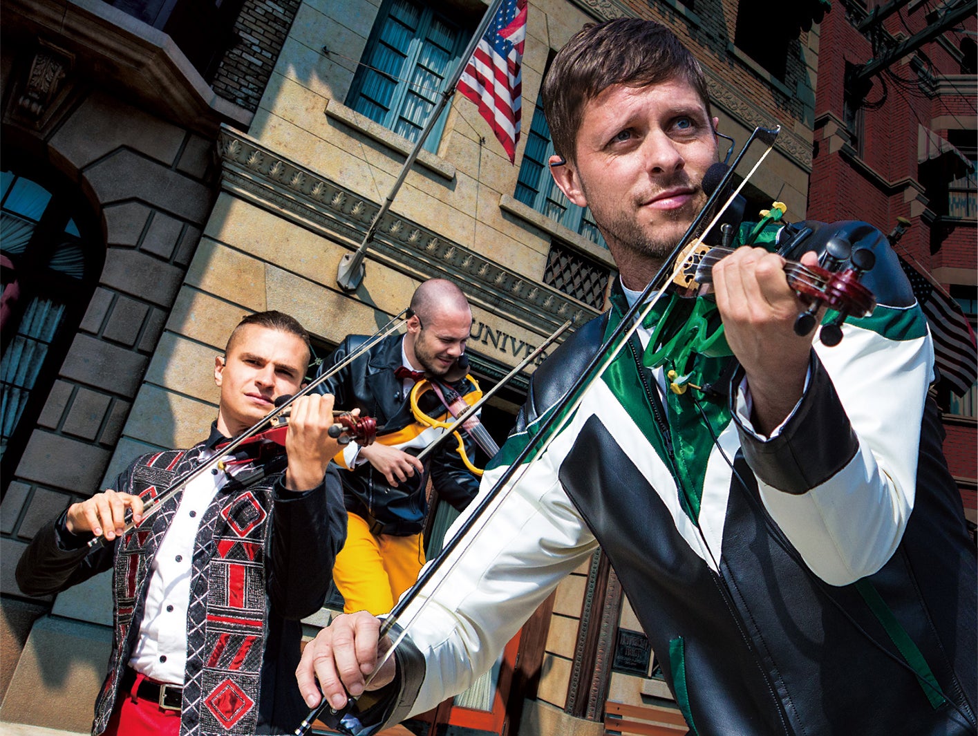 ヴァイオリン・トリオ／画像提供：ユー・エス・ジェイ