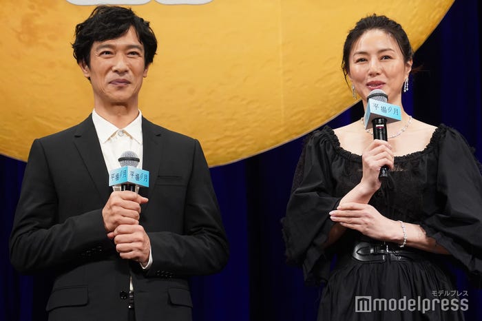 堺雅人、井川遥(C)モデルプレス