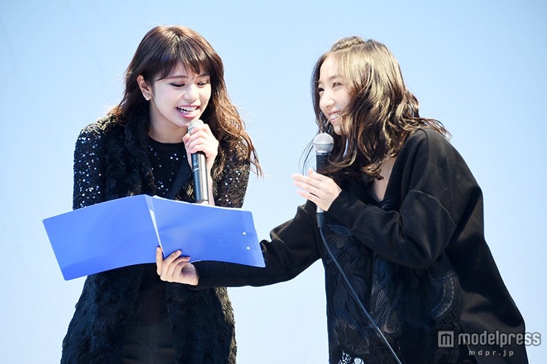 （左から）佐藤晴美、坂東希