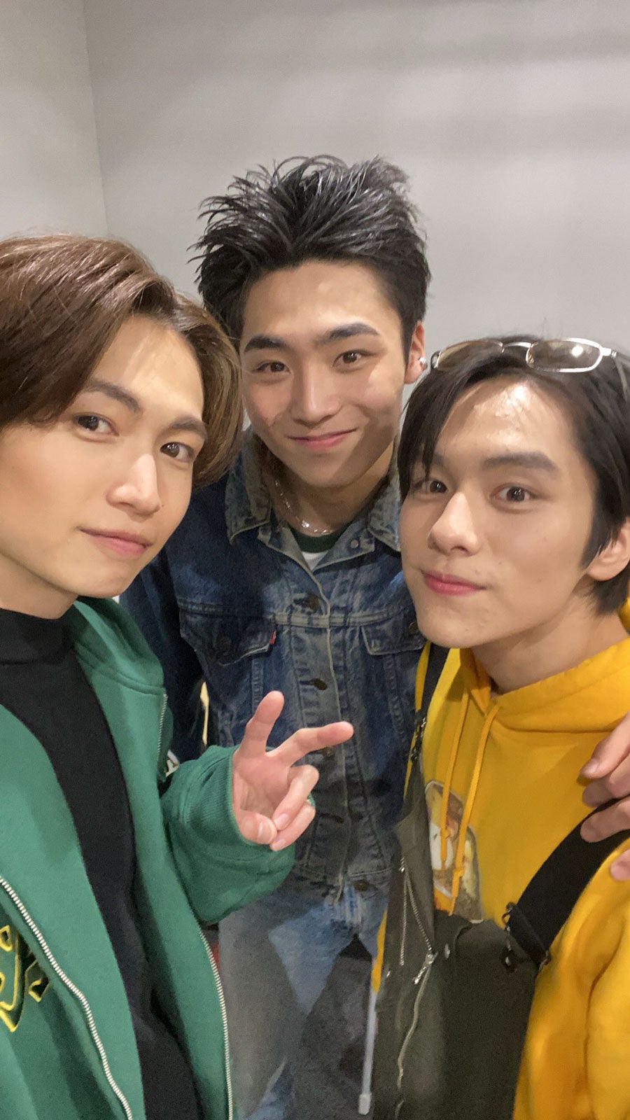 綱啓永・八村倫太郎・山下幸輝、8LOOMメンバーが「TGC」で再会 3ショットにファン沸く「最高」「輝いてる」