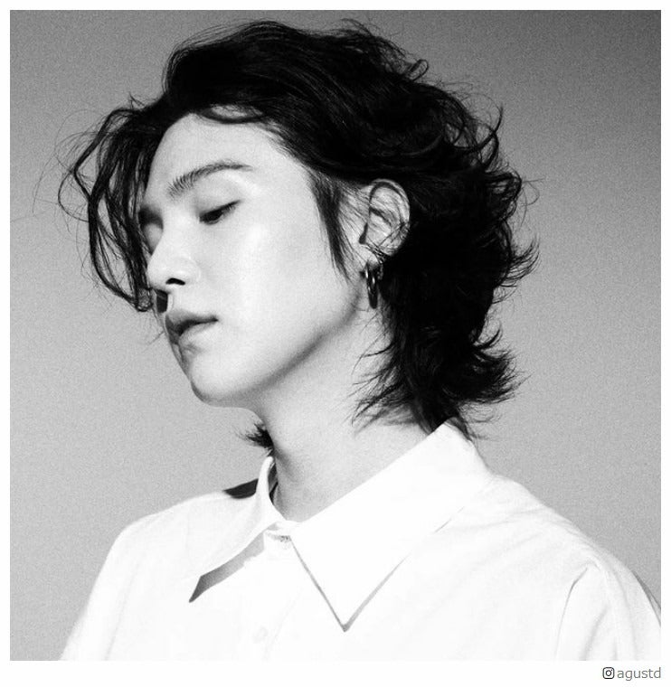 BTS・SUGA、新アー写公開＆アイコン変更「色気がすごい」「髪型が似合ってる」と反響