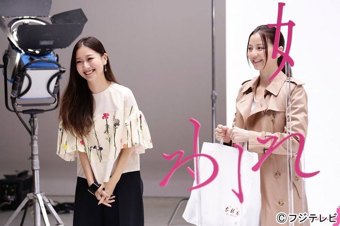 (左から)大塚愛、香里奈