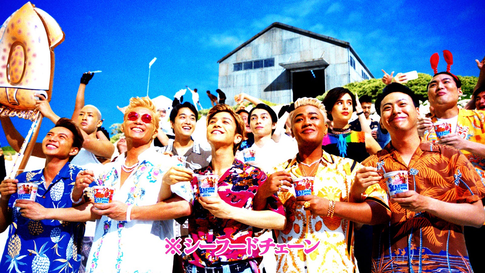 新CM「ヤバい。なんか熱い。SNS戦国時代篇」より （提供画像）