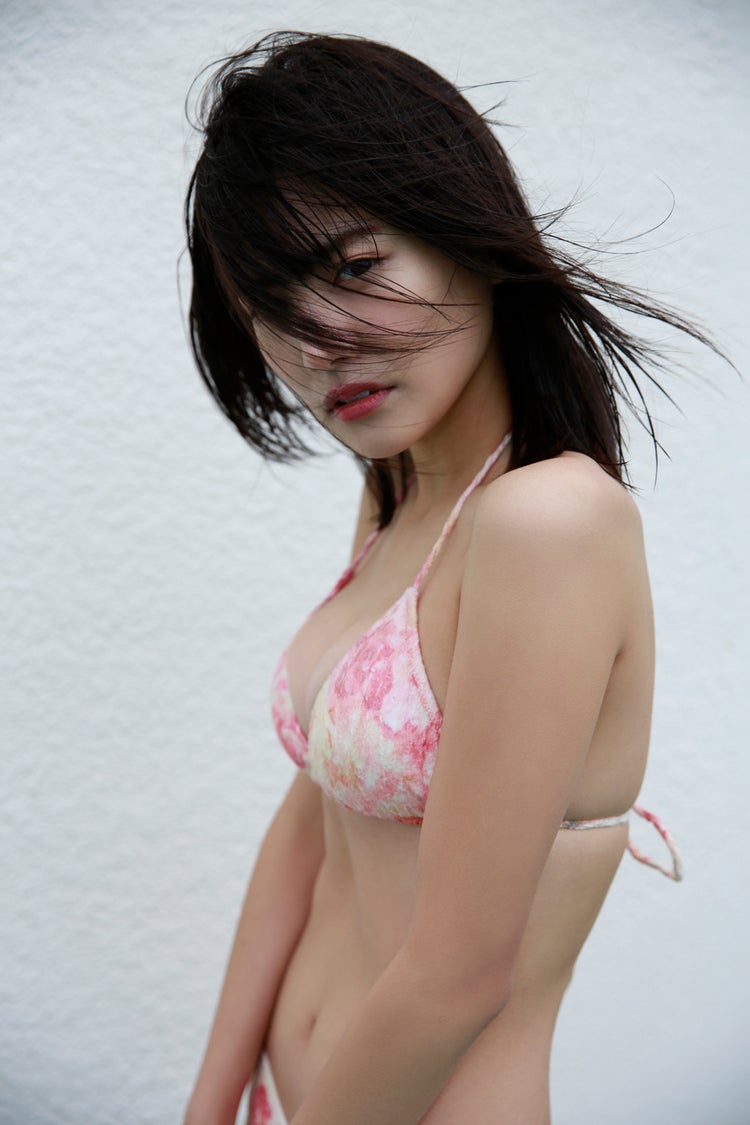画像1 7 神スイング 稲村亜美 やっと普通のグラビア 美谷間くっきり等身大の姿 モデルプレス 画像1 7 神スイング 稲村亜美 やっと普通のグラビア 美谷間くっきり等身大の姿 モデルプレス