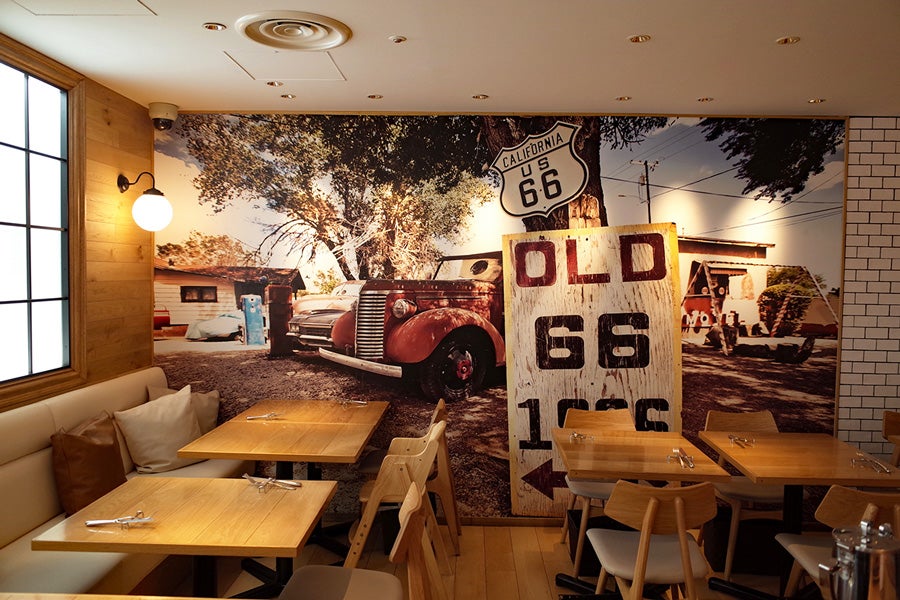 オリジナルパンケーキハウス店内