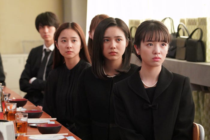 堀田真由・秋田汐梨・横田真悠「3年A組 ―今から皆さんは、人質です―」第9話より(C)日本テレビ