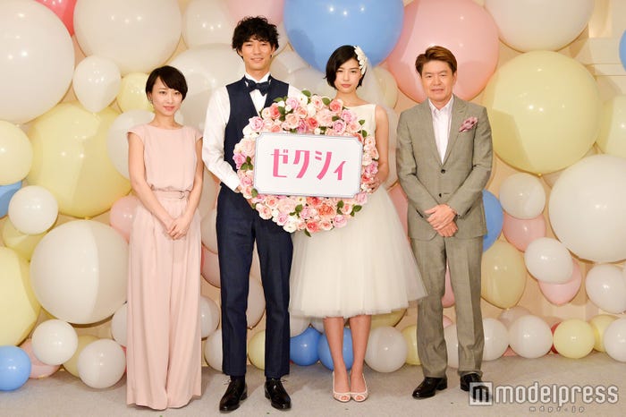 (左から)ゼクシィ編集長の平山彩子氏、清原翔、佐久間由衣、ヒロミ(C)モデルプレス