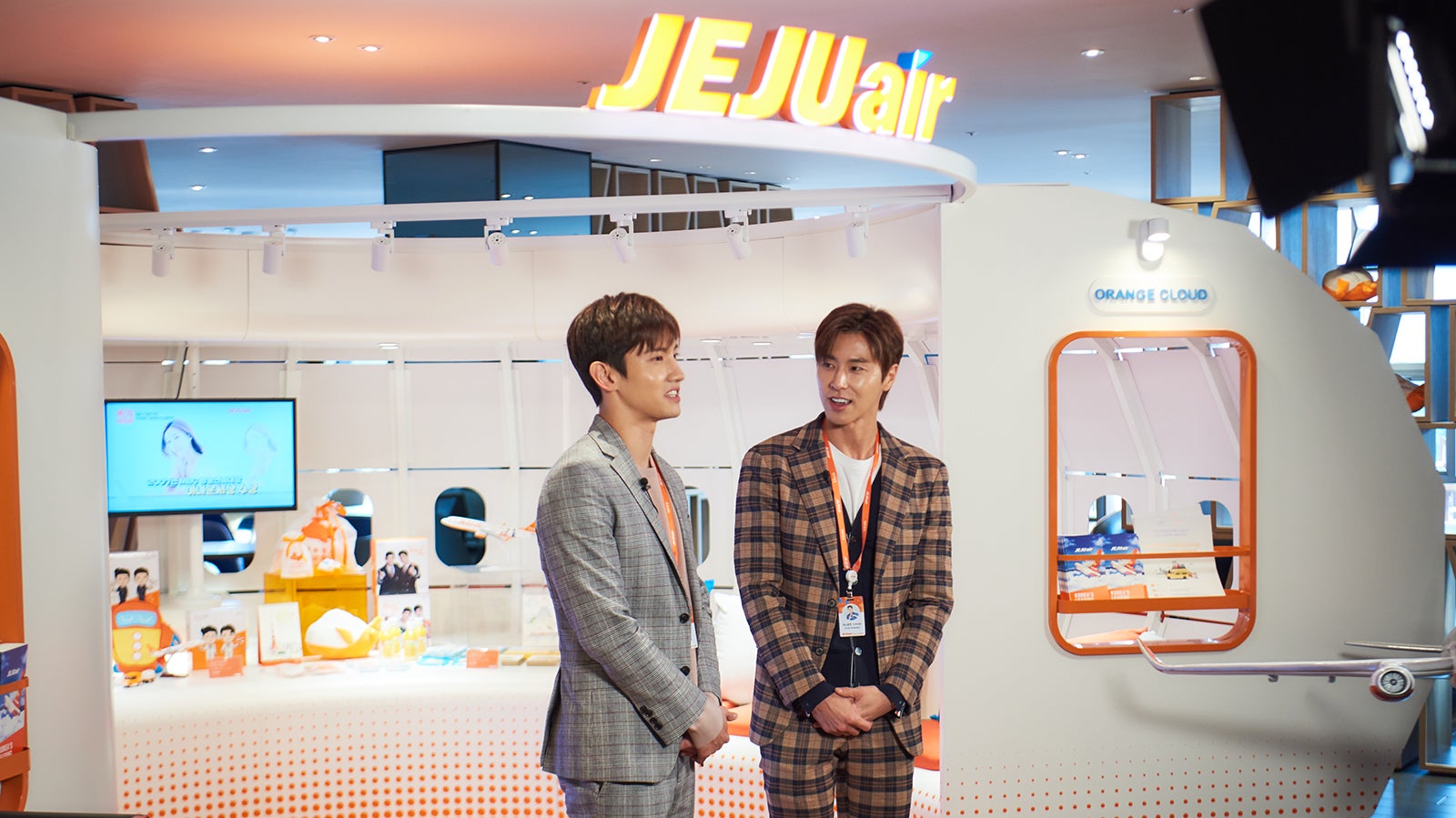 東方神起（左から）チャンミン、ユンホ（提供写真）