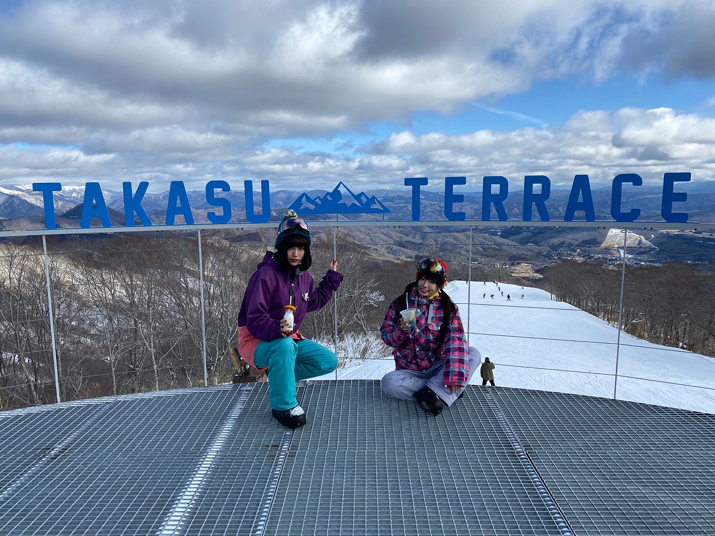 鈴木聖、椎名ひかり（写真提供：MBS）